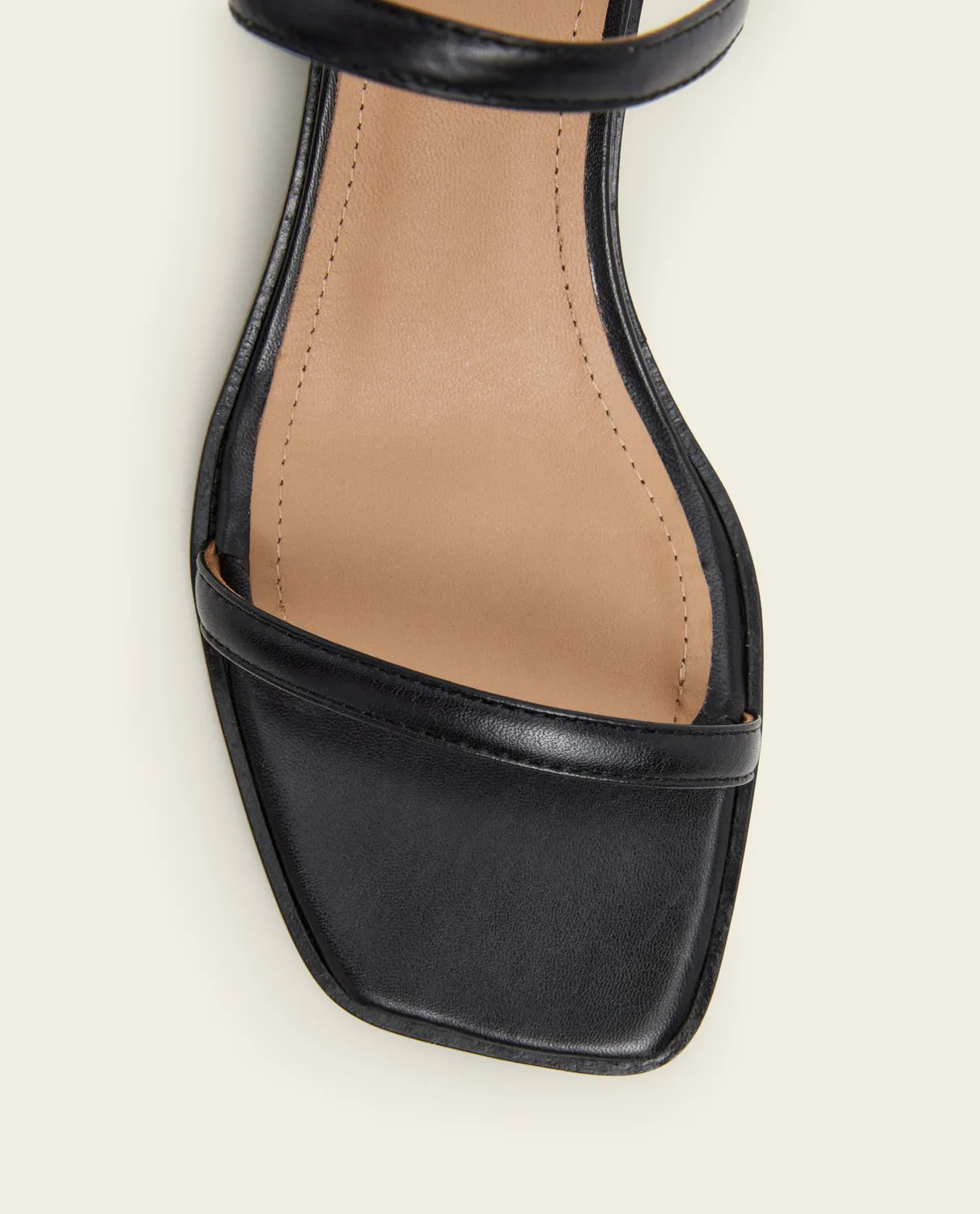 Flattered Juno Leather Black sandalen zwart hakje