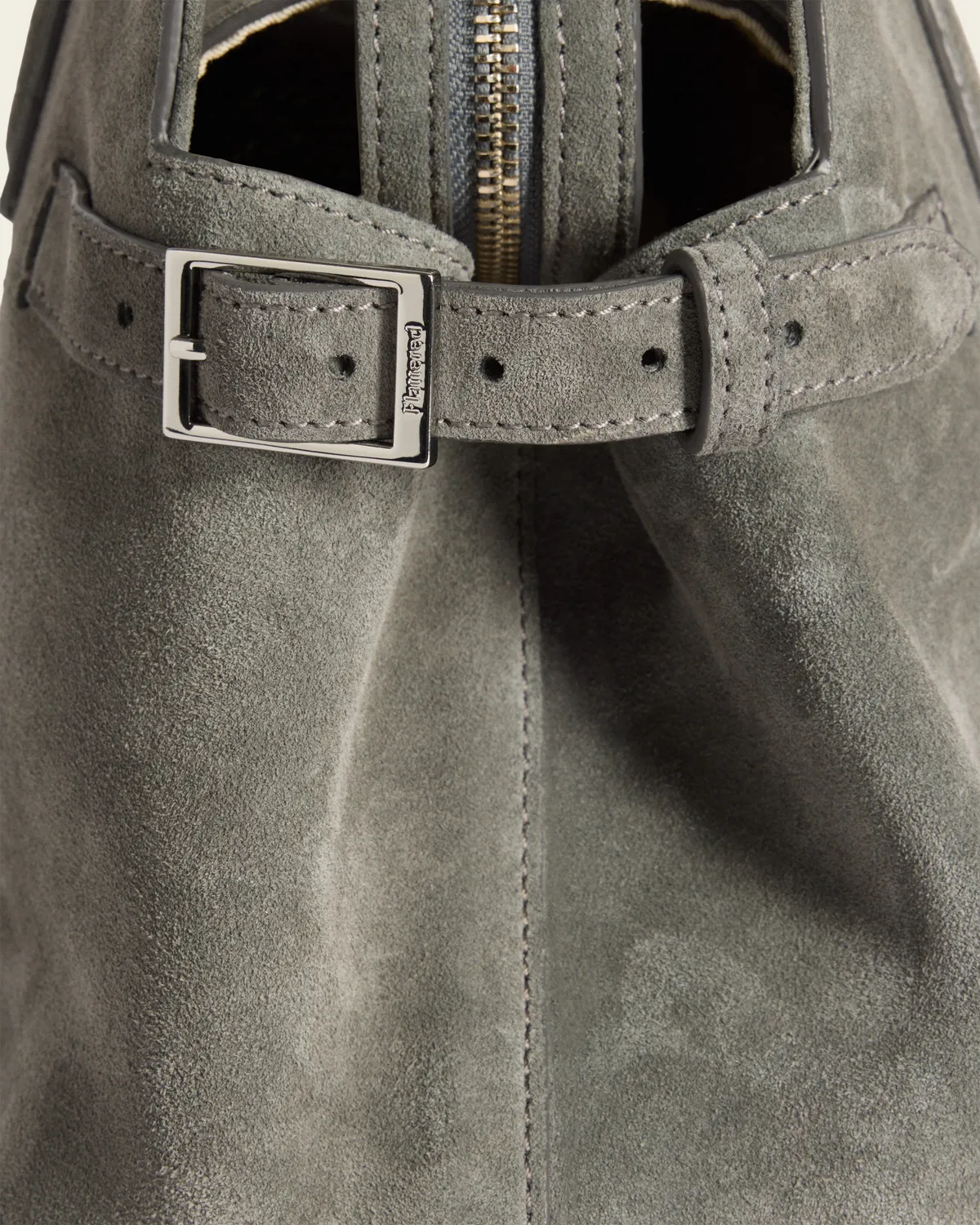 Flattered Lisa Bowler tas stone grey suède handvat