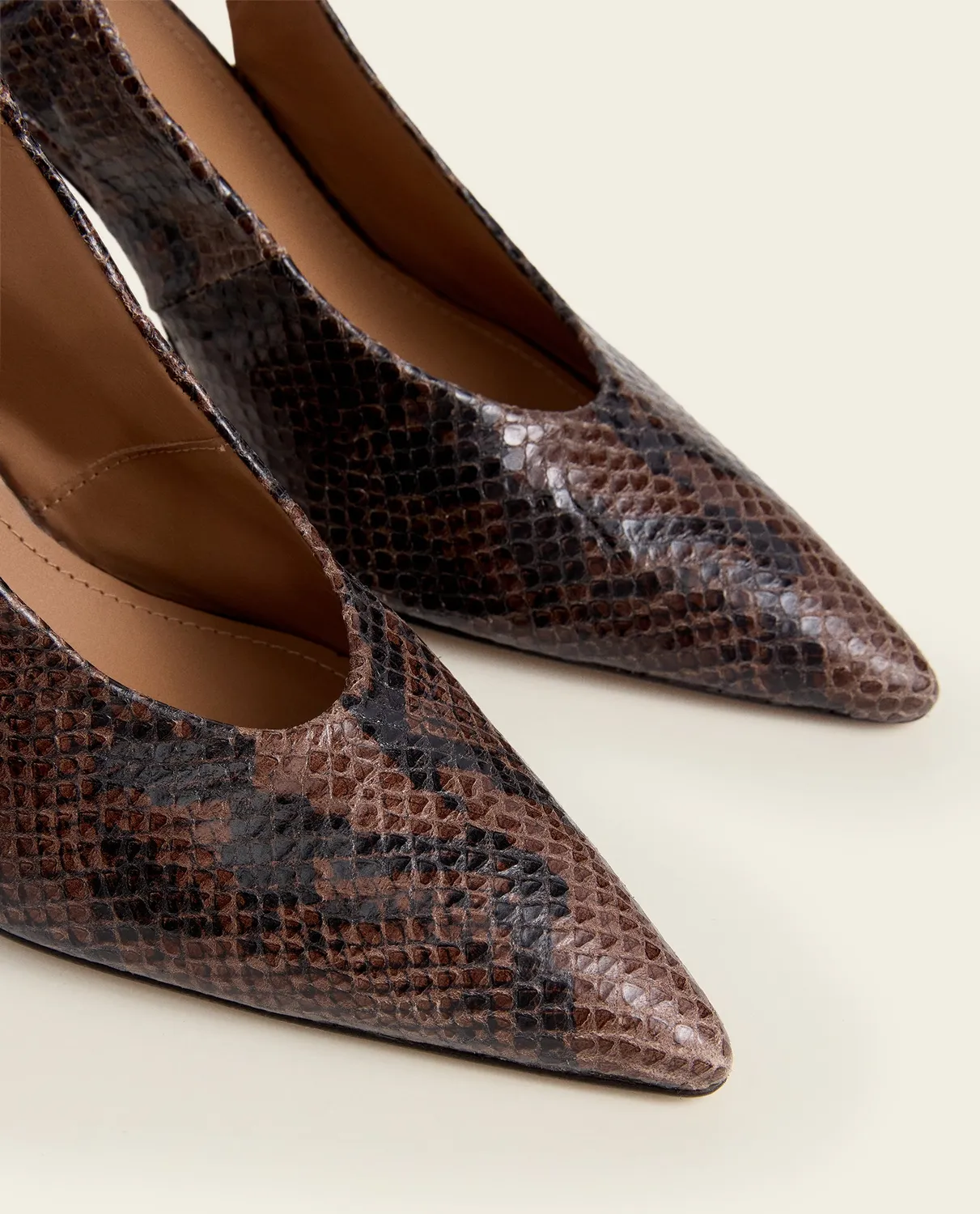 Flattered Lilian pumps chocolate slangenprint