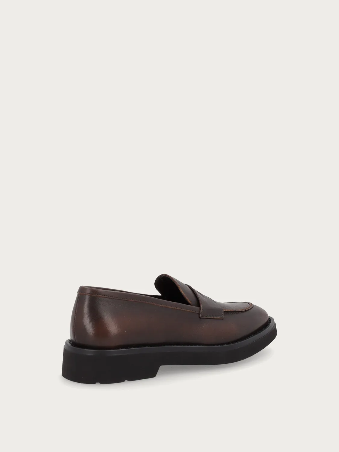 Frau Verona bruine leren loafers met lichte zool