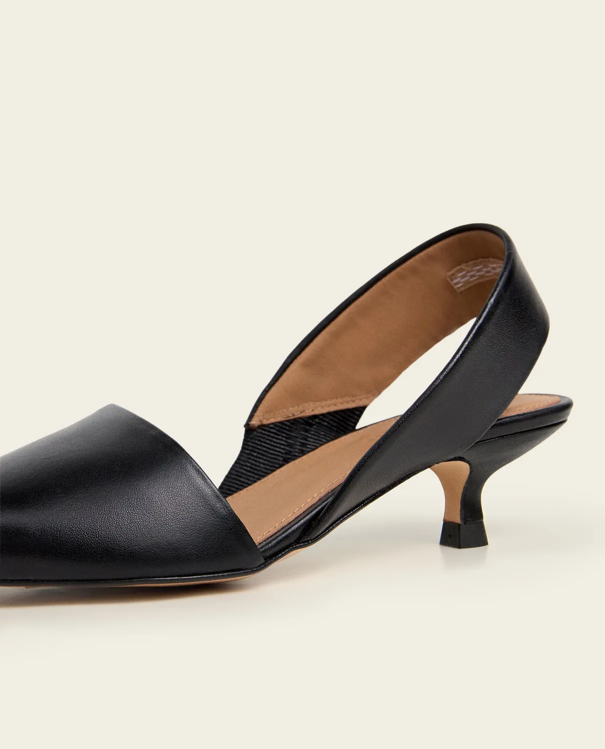 Flattered Ninni pumps zwart leer kitten heel