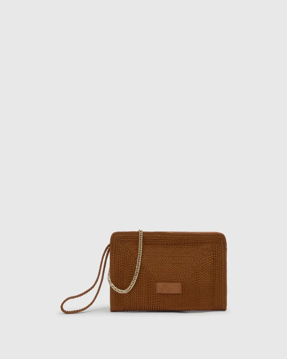 Castaner Bali 312 pochette oker geweven satijn