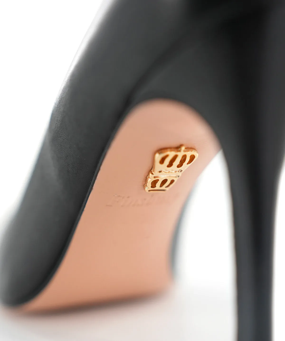 Finsbury Manon pump zwart suède 8 cm hak leren zool