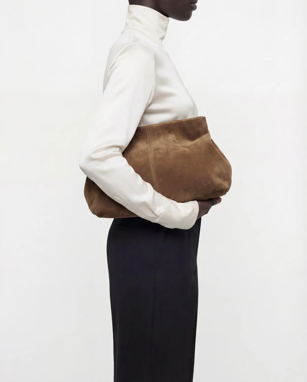 Flattered Clay clutch wet sand suède oversized