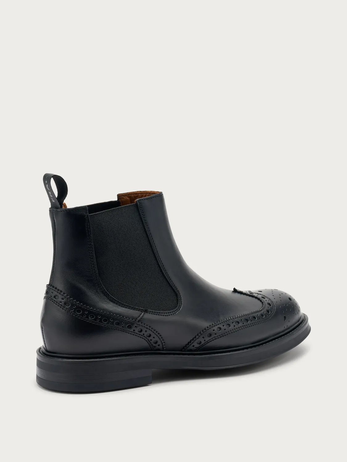 Frau Verona Beatle chelsea boots zwart leer brogue