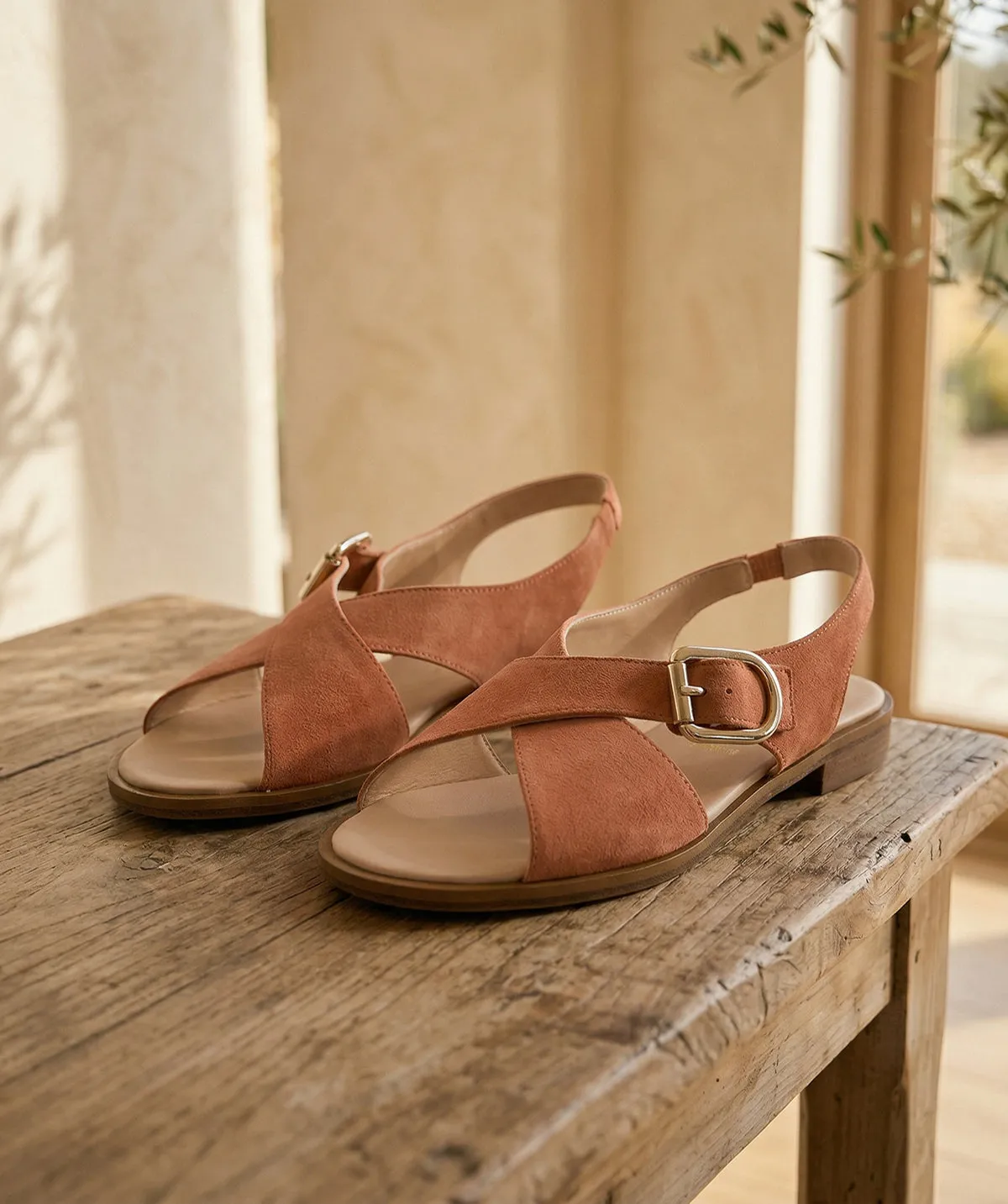Finsbury Colette sandalen beige leer plat