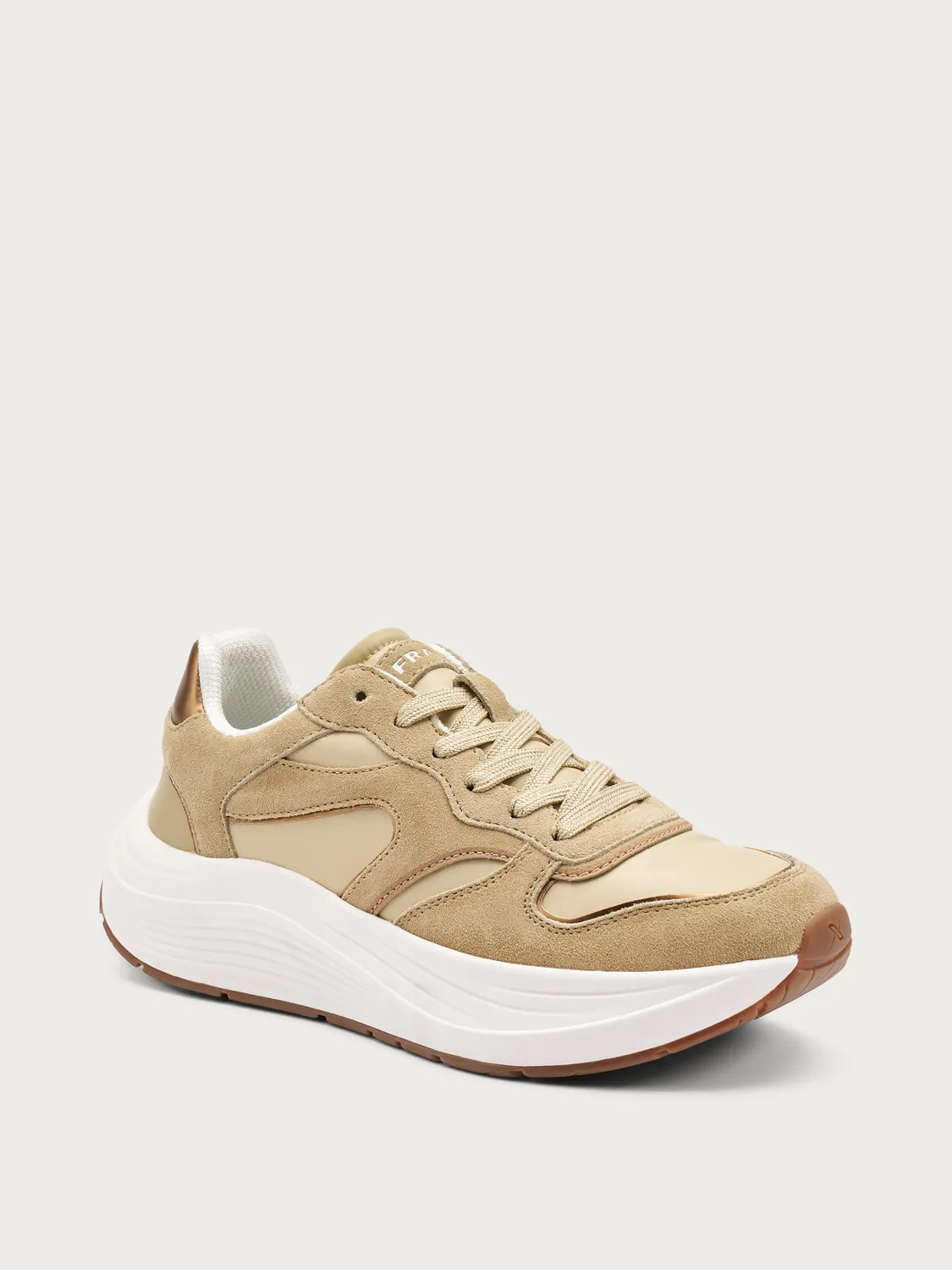 Frau Cross Hybrid sneakers zand suède dames