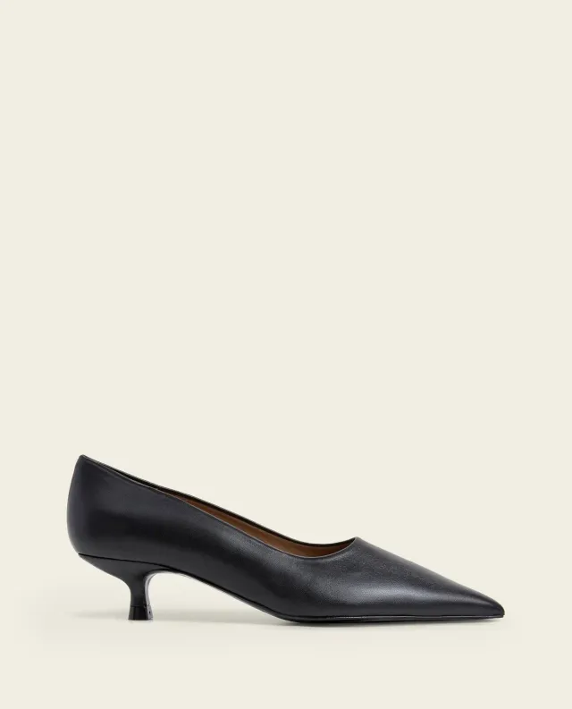 Flattered Naima pumps zwart leer kittenhak