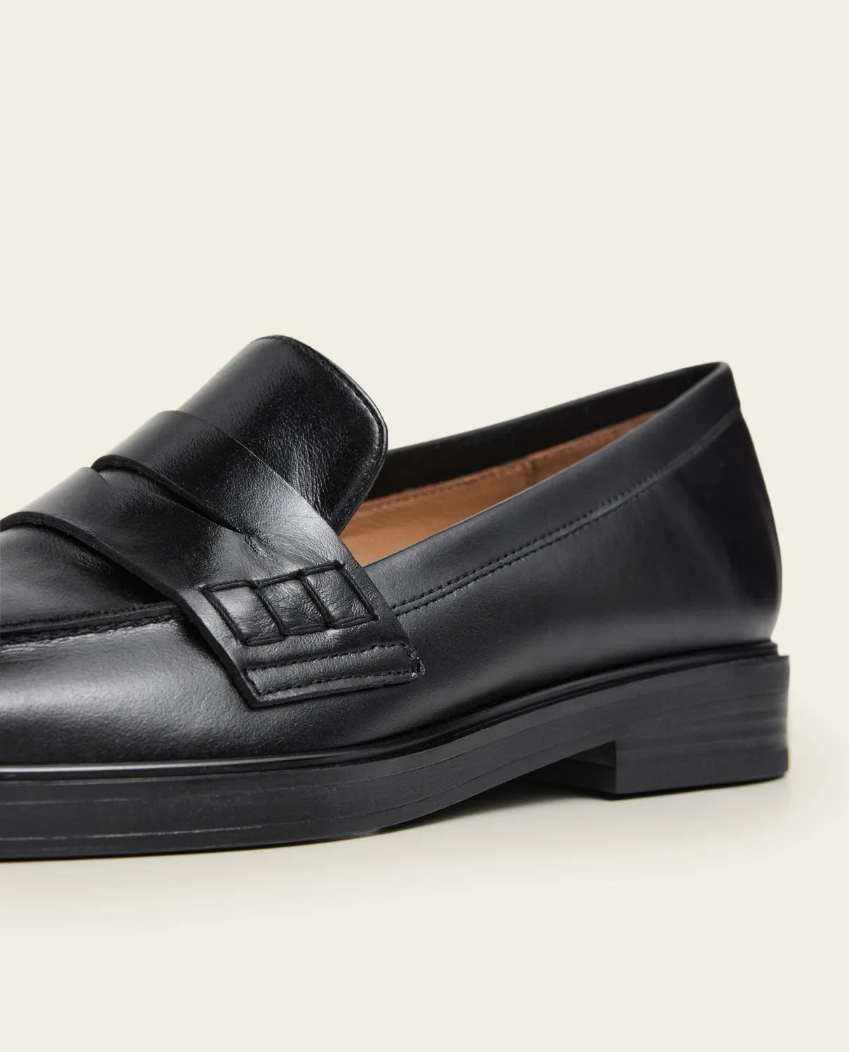 Flattered Sara loafer zwart leer klassiek