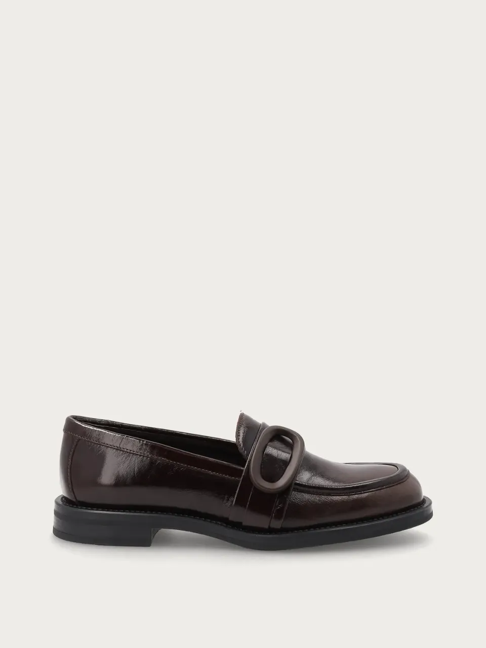 Frau Verona loafers bruin lakleer gesp