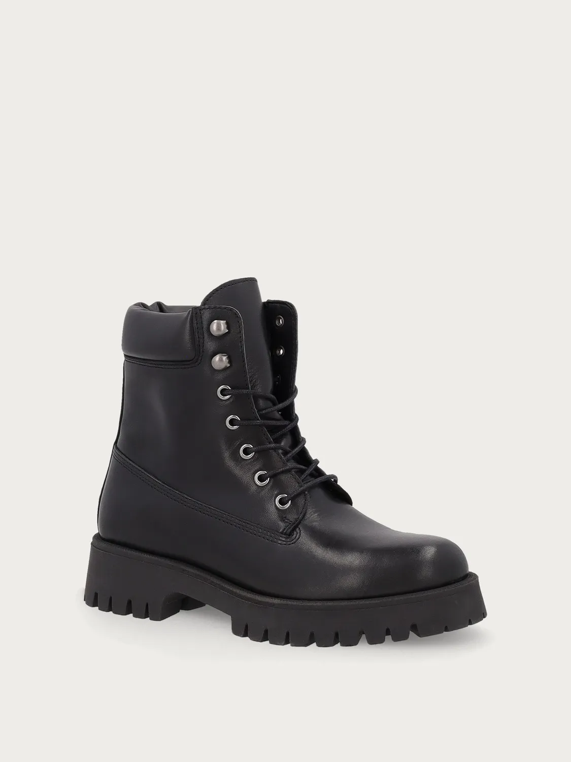 Frau FX zwarte leren veterboots met profielzool