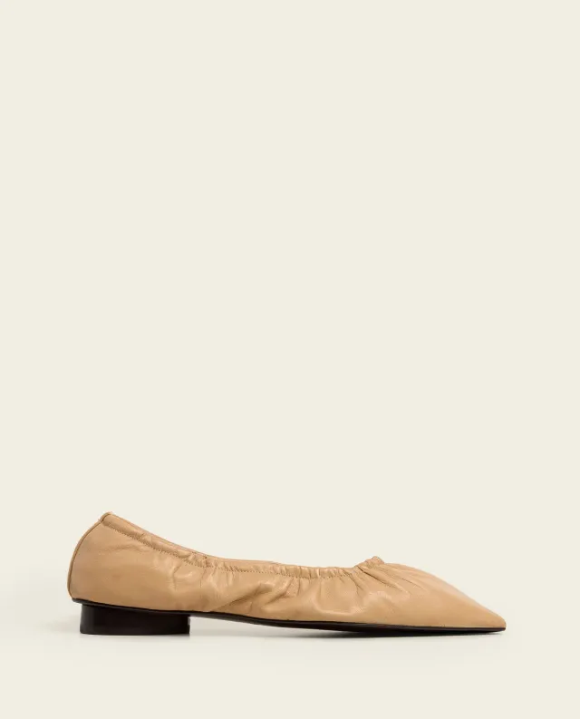 Flattered Isa ballerina's biscotti leer maat 35-42