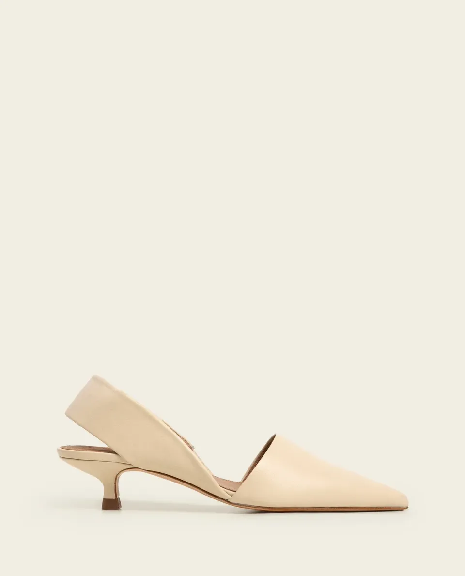 Flattered Ninni slingback crème leer kittenhak