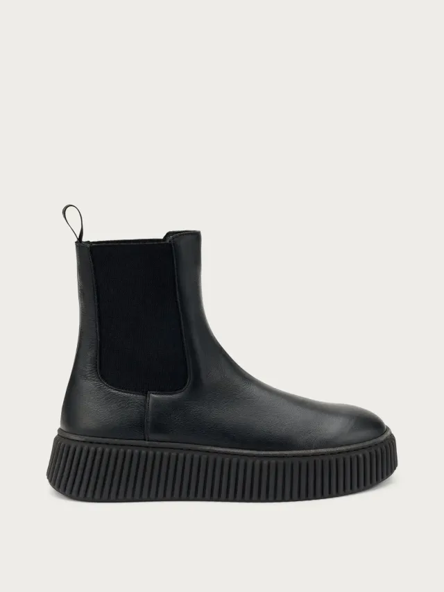 Frau Verona beatle boots zwart plateau dames