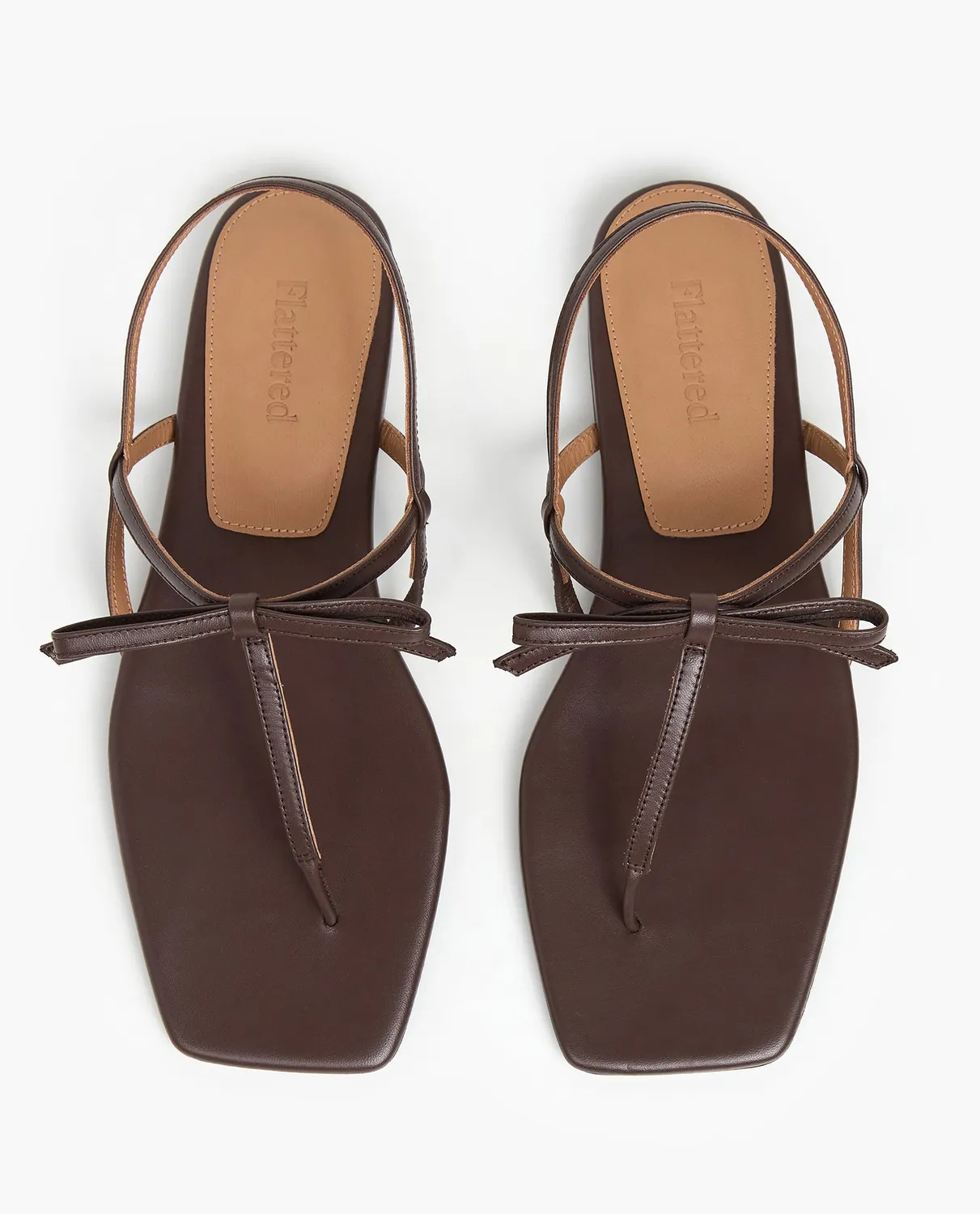 Flattered Sina Leather platte sandalen chocolate leer