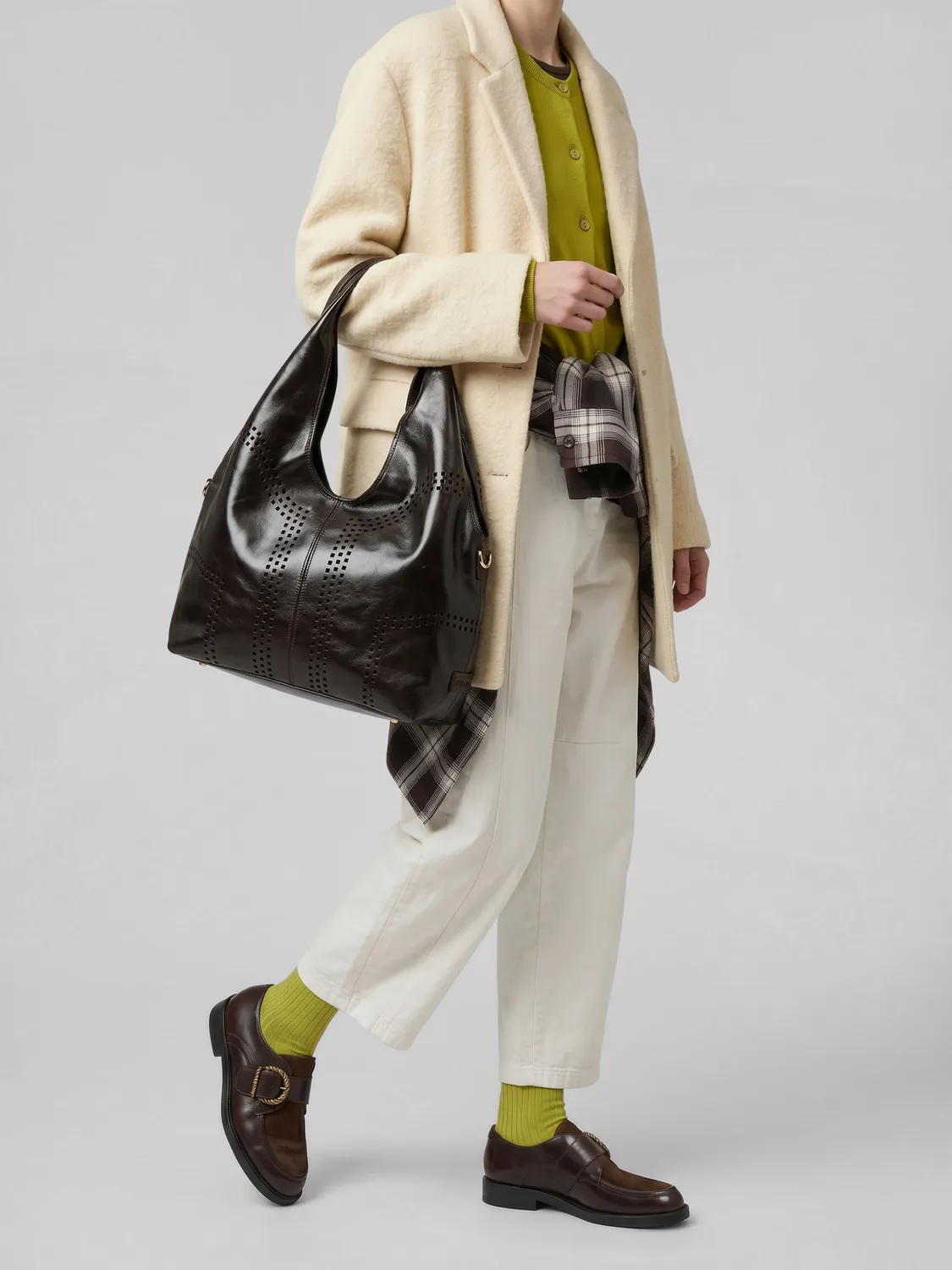 Frau maxi hobo tas bruin laser-cut leer
