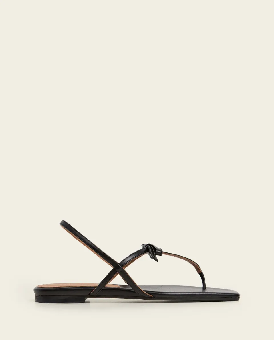 Flattered Sina platte sandalen zwart leer