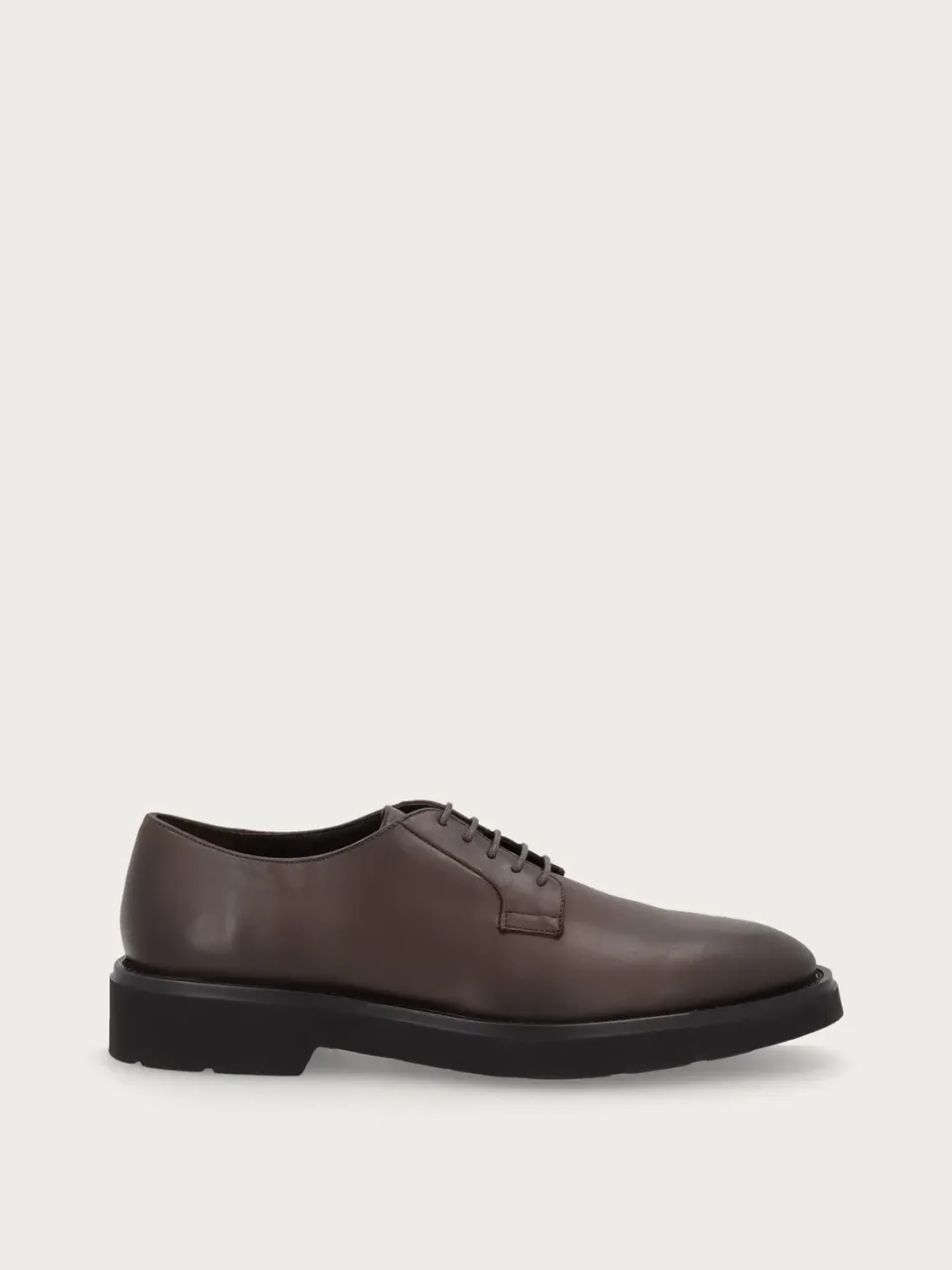 Frau Verona heren veterschoenen bruin leer lichte zool