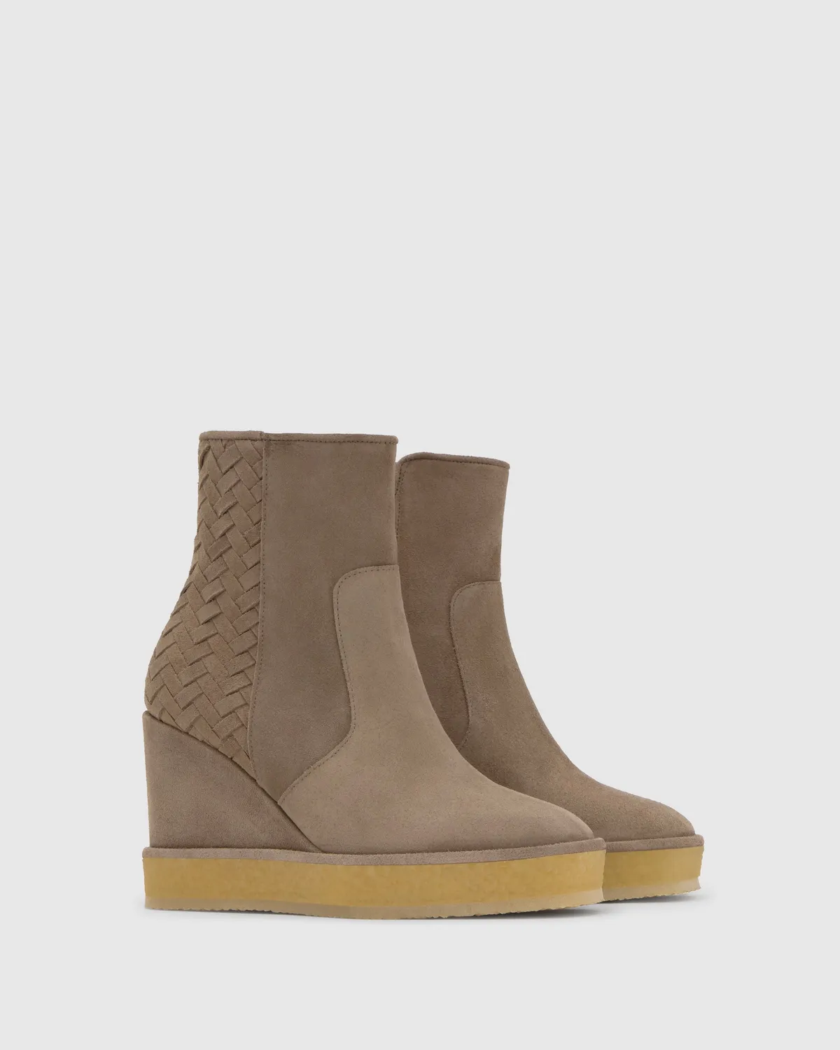 Castaner Brelia 186 enkellaars taupe suède sleehak