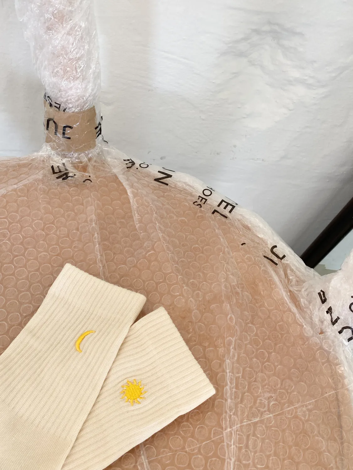Jutelaune Sol & Luna Yellow sokken geel one size bio-katoen