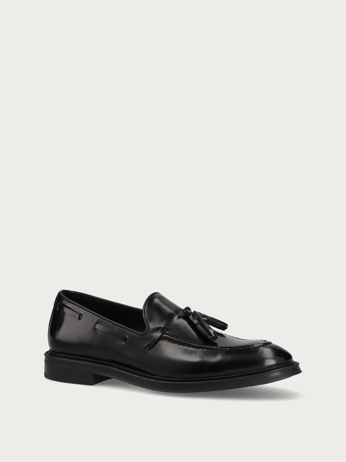 Frau Signature zwarte loafers kalfsleer kwast