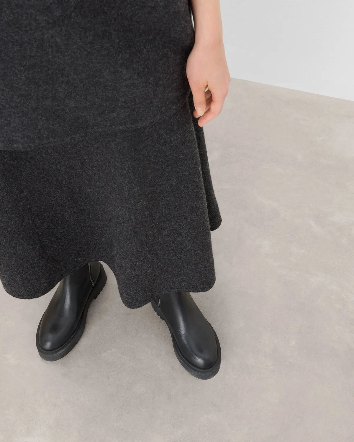 Flattered Assia enkellaars zwart leer met rits