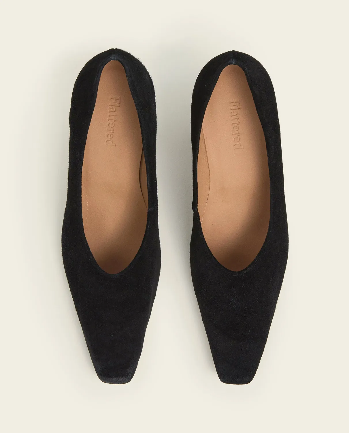 Flattered Angelina 65 suède pumps zwart blokhak