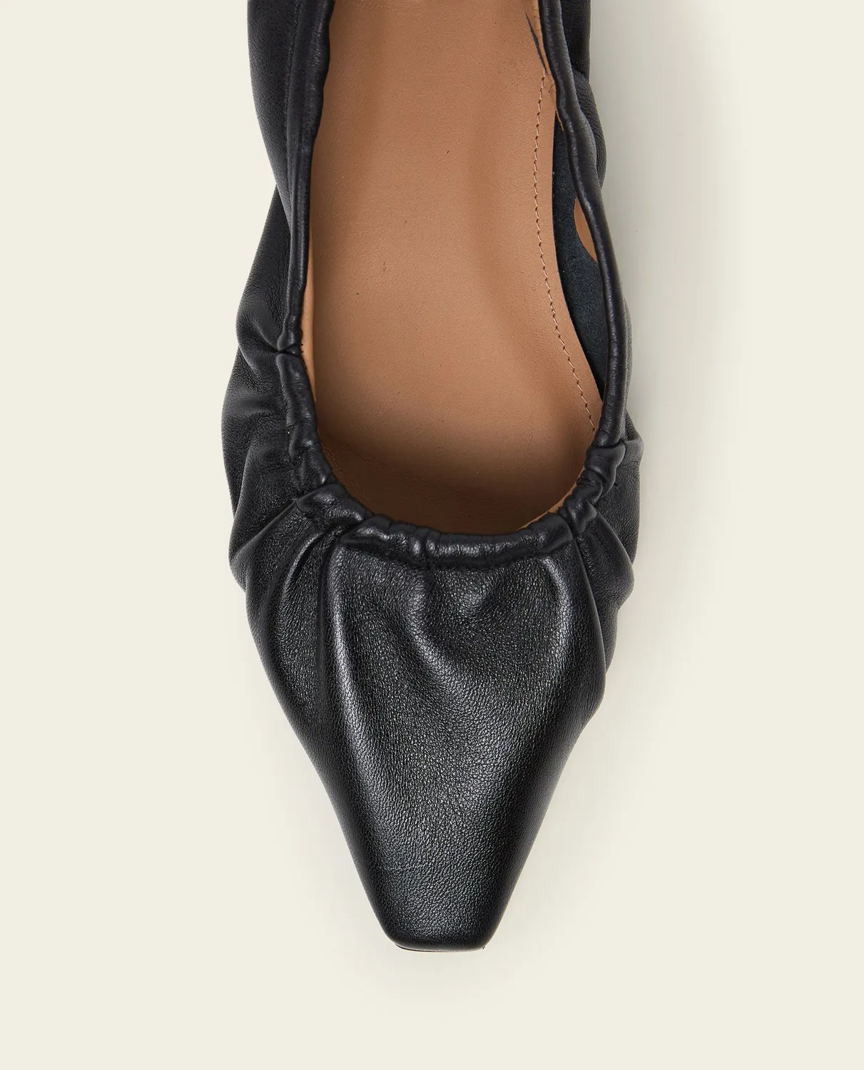 Flattered Isa ballerina leer zwart