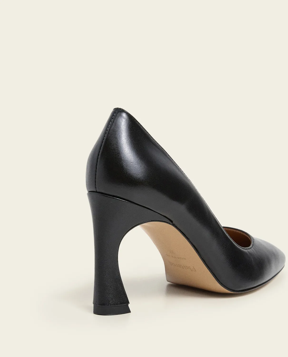 Flattered Leonie Leather Black pumps zwart leer puntneus