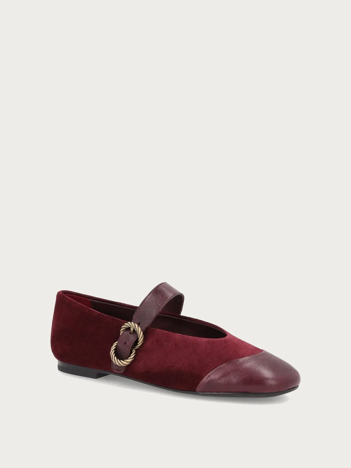 Frau Verona bordeaux suede Mary Jane ballerina's