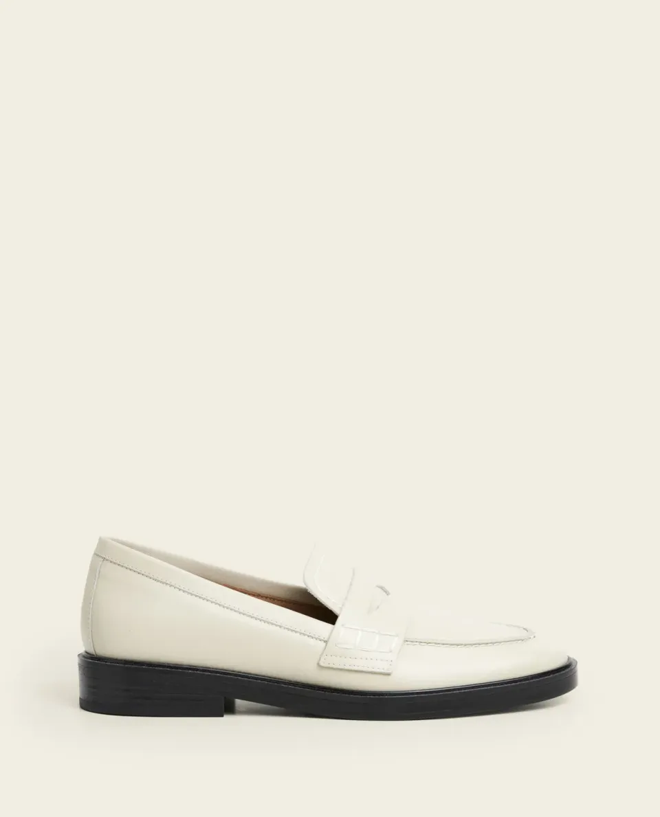 Flattered Sara Leather Creme loafers crème leer