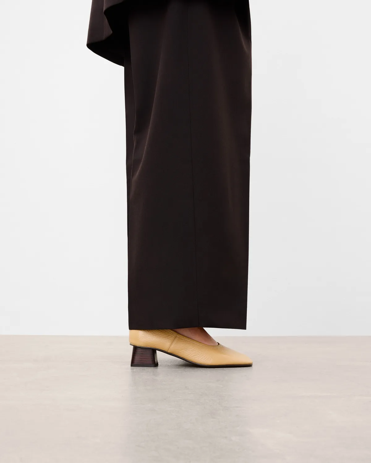 Flattered Zac pumps biscotti nerfleer