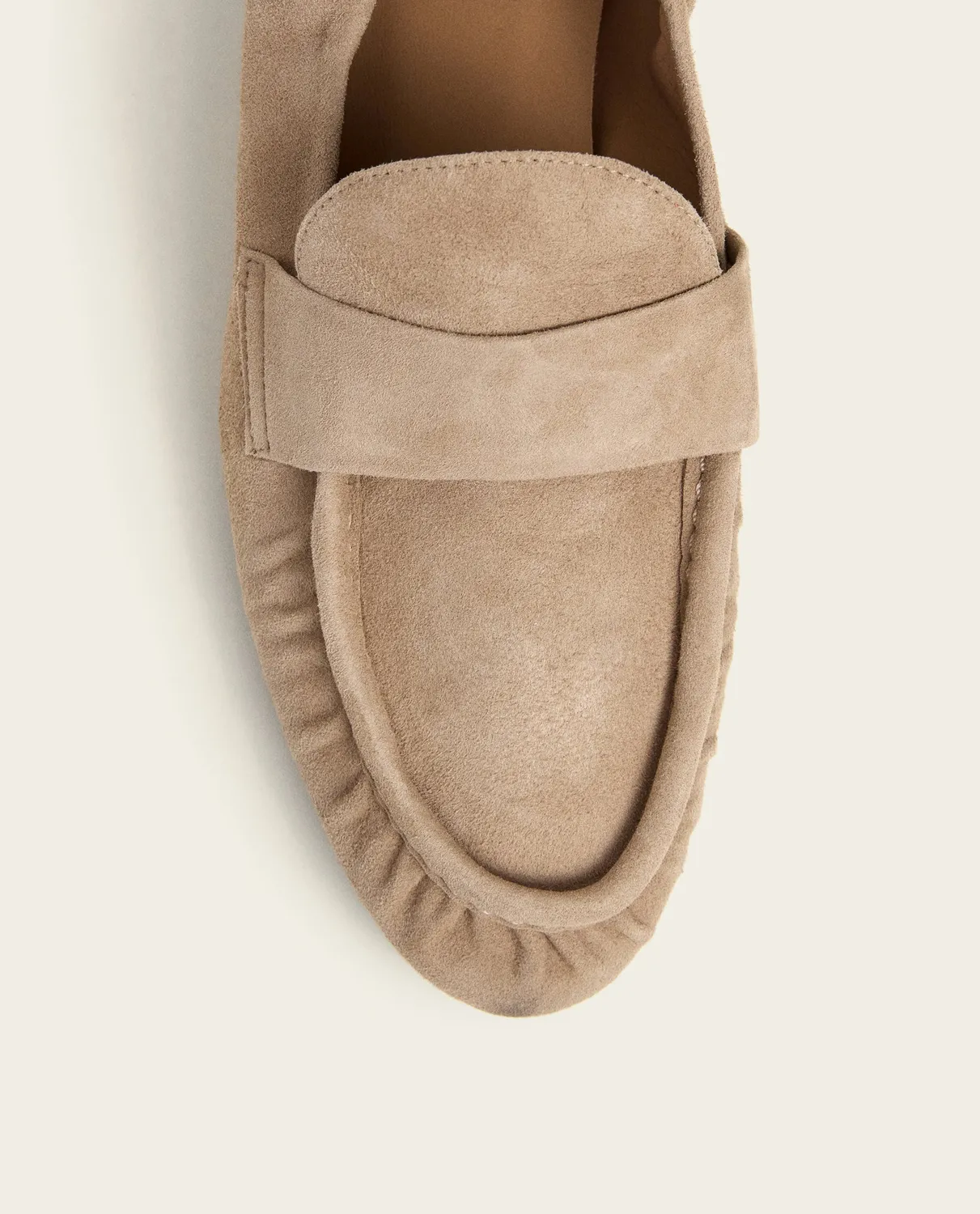Flattered Samoa loafer zand suède elastiek