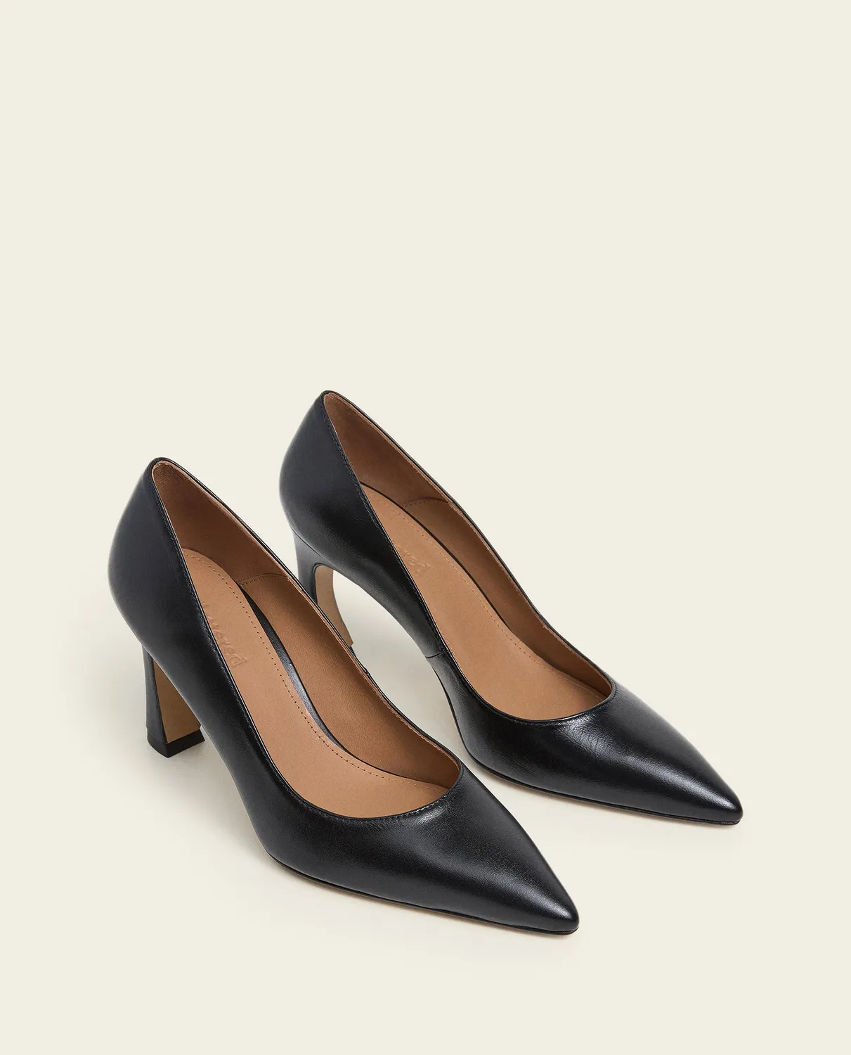 Flattered Leonie Leather Black pumps zwart leer puntneus