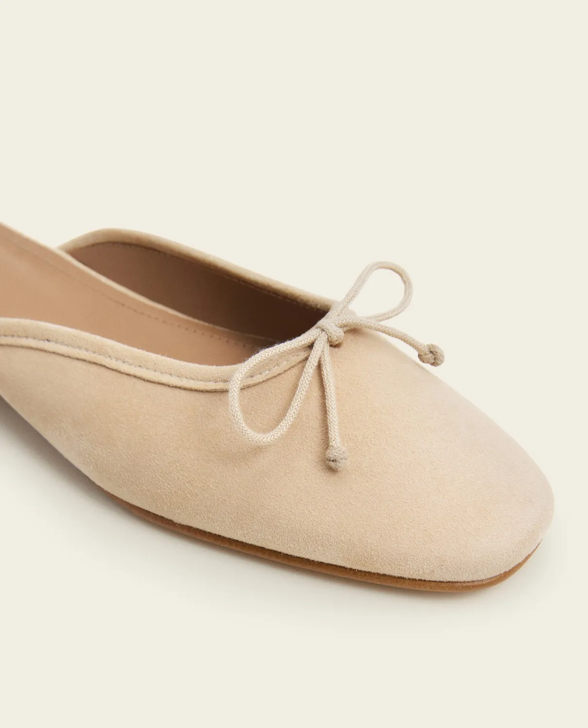 Flattered Malva muiltjes beige suède leer
