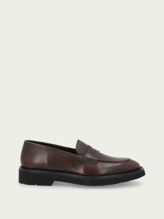 Frau Verona bruine leren loafers met lichte zool