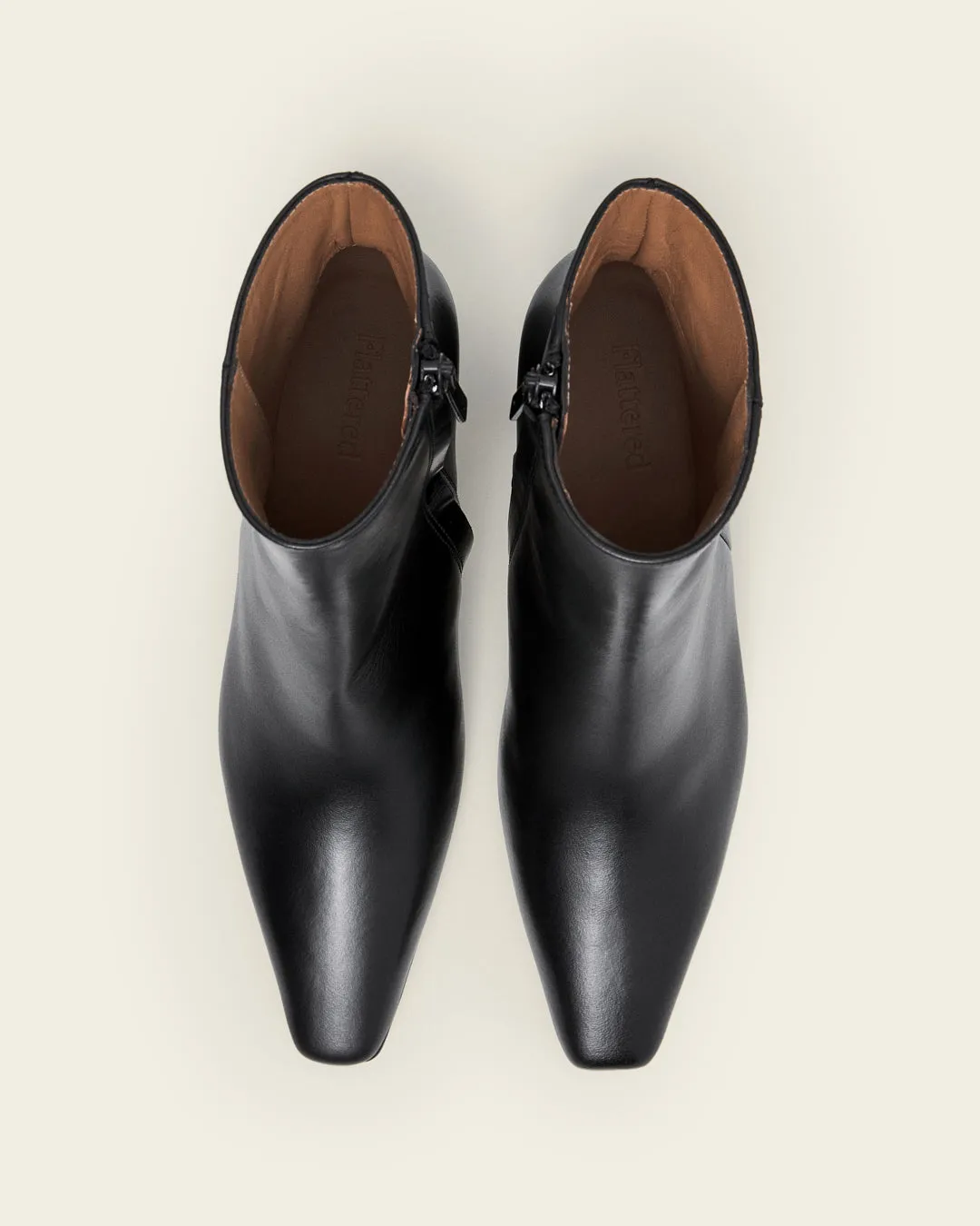 Flattered Gill Leather enkellaarzen zwart leer hak