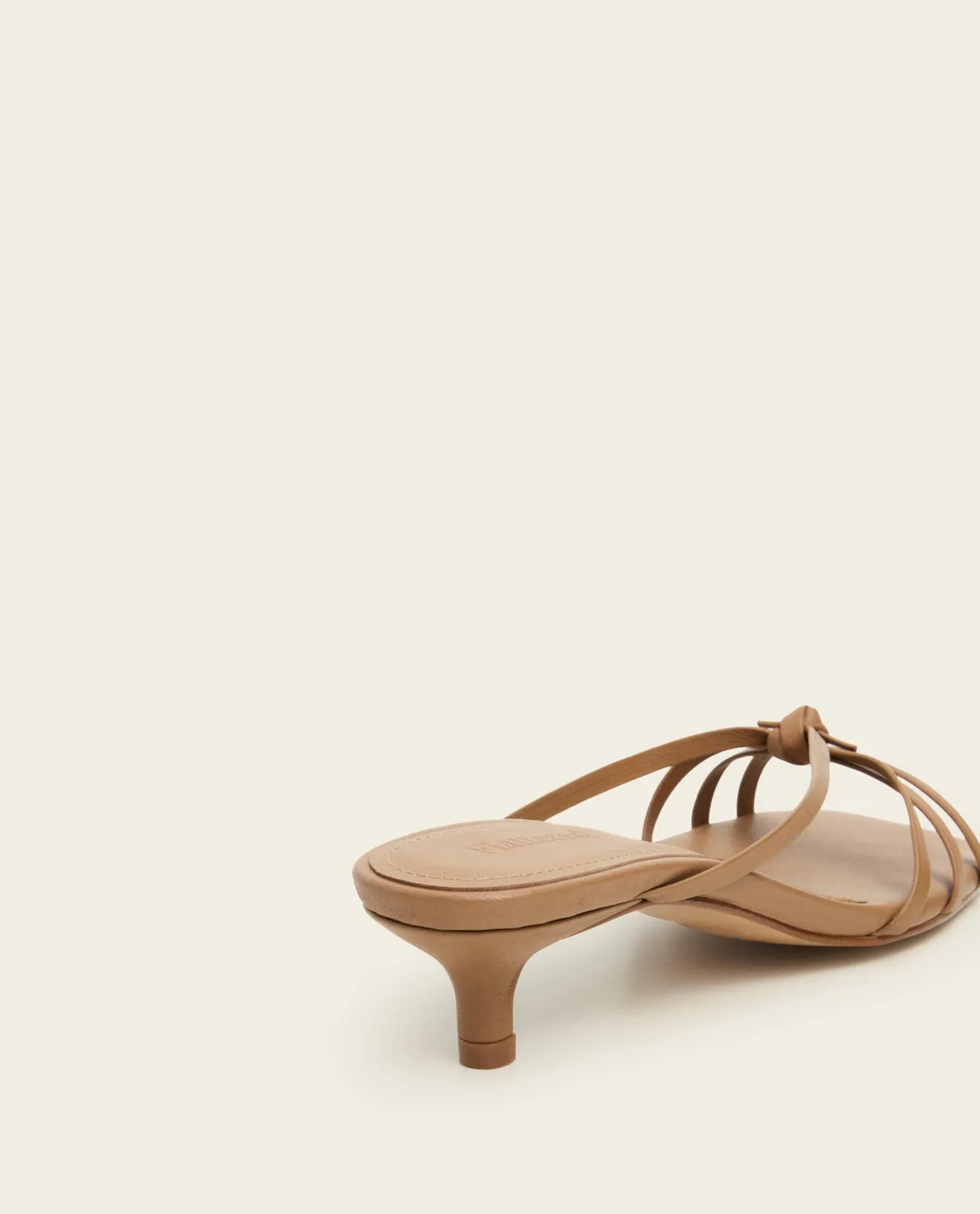 Flattered Eunisa sandaal cognac leer kittenhak