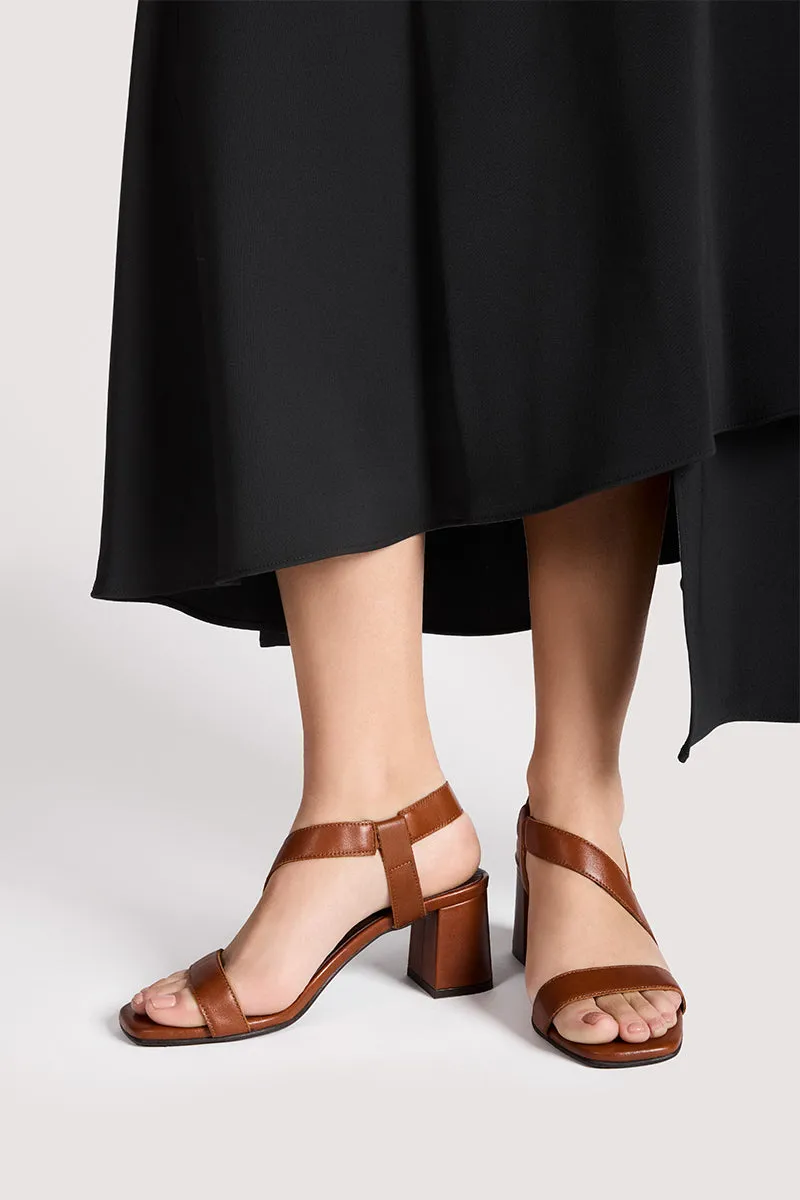 Bryan Stepwise Noe sandalen hak camel leer