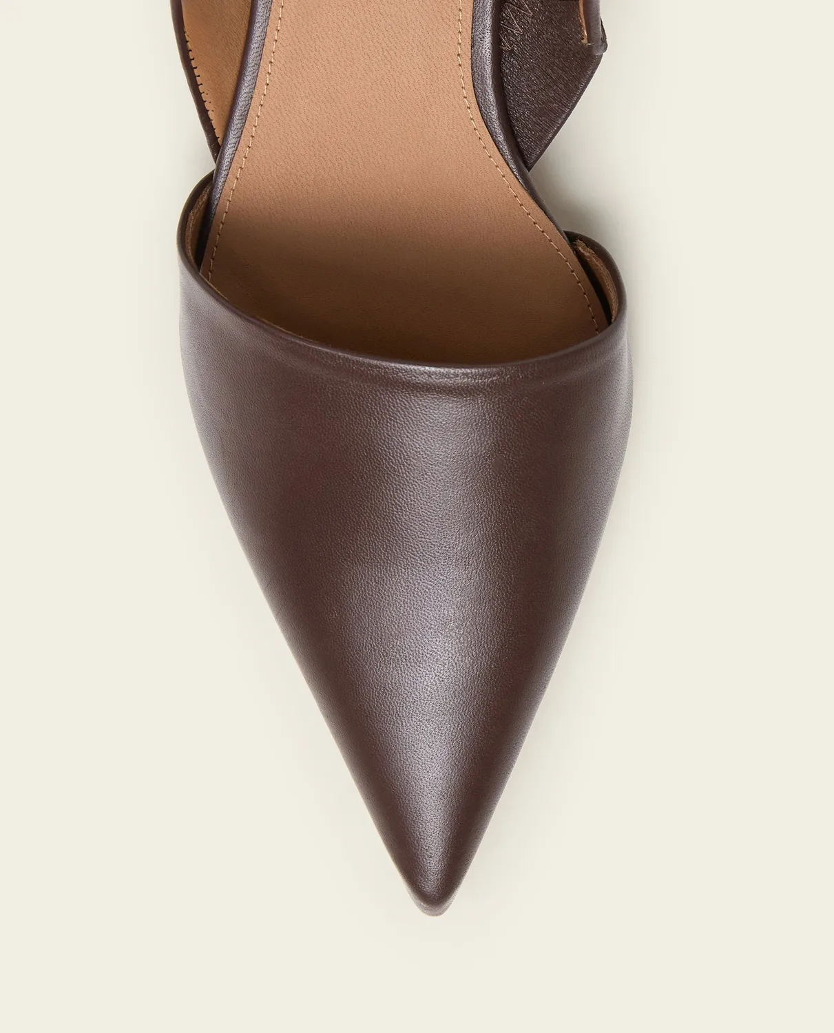 Flattered Ninni pumps chocolade leer kittenhak
