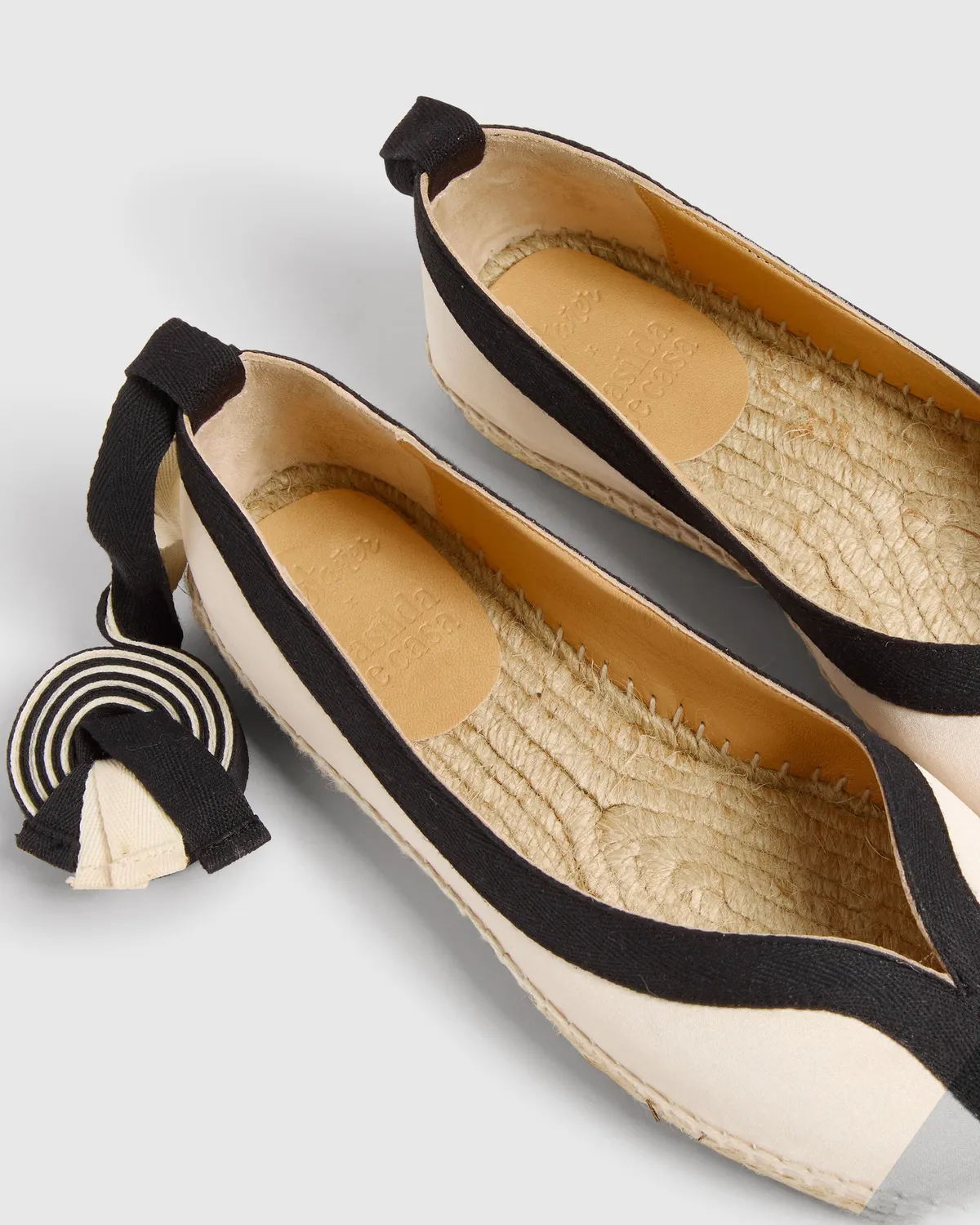 Castaner Kanu 129 ballerina's champagne-zwart satijn