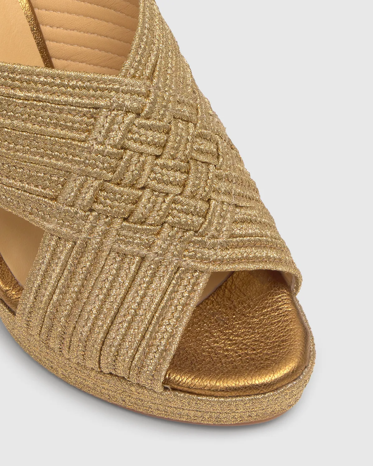 Castaner Juliet 142 sandalen oudgoud blokhak