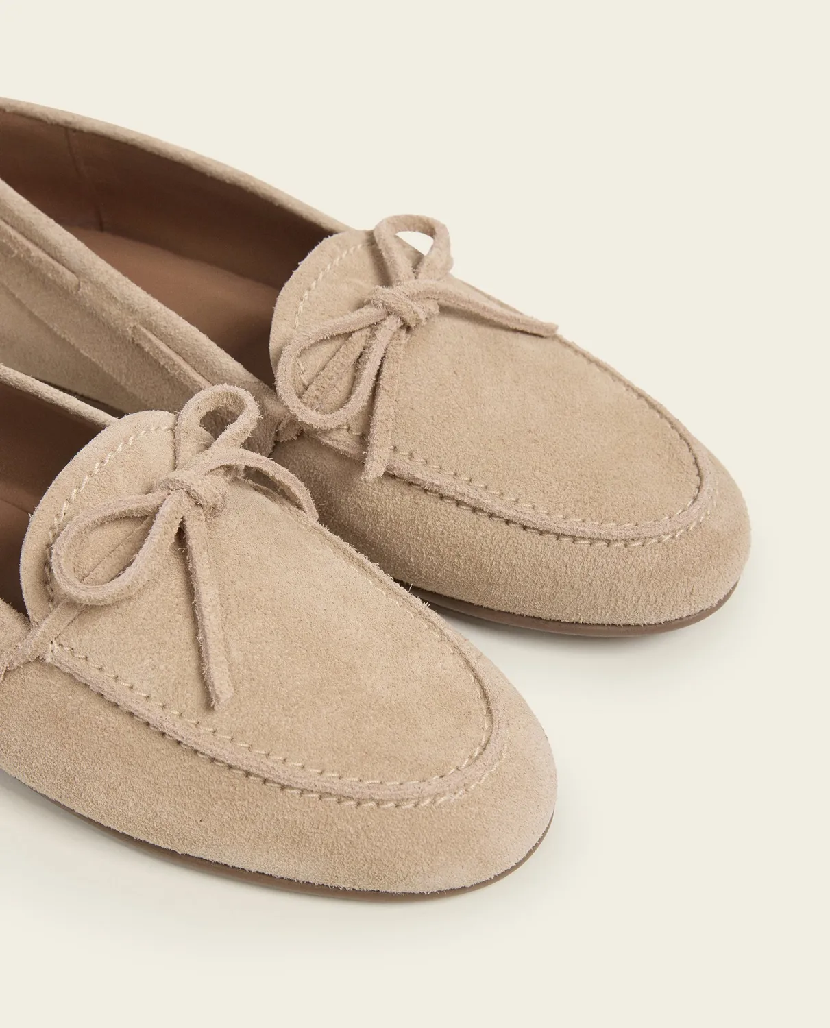 Flattered Fatima loafer zand suède