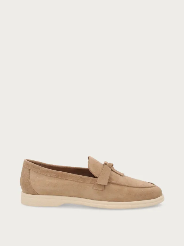 Frau Verona loafers beige suède knoop