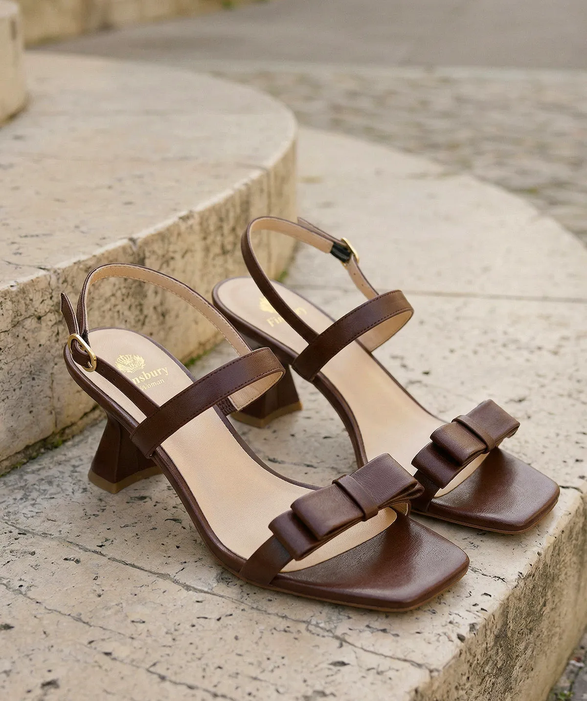 Finsbury Antoinette sandalen bruin 5 cm hak