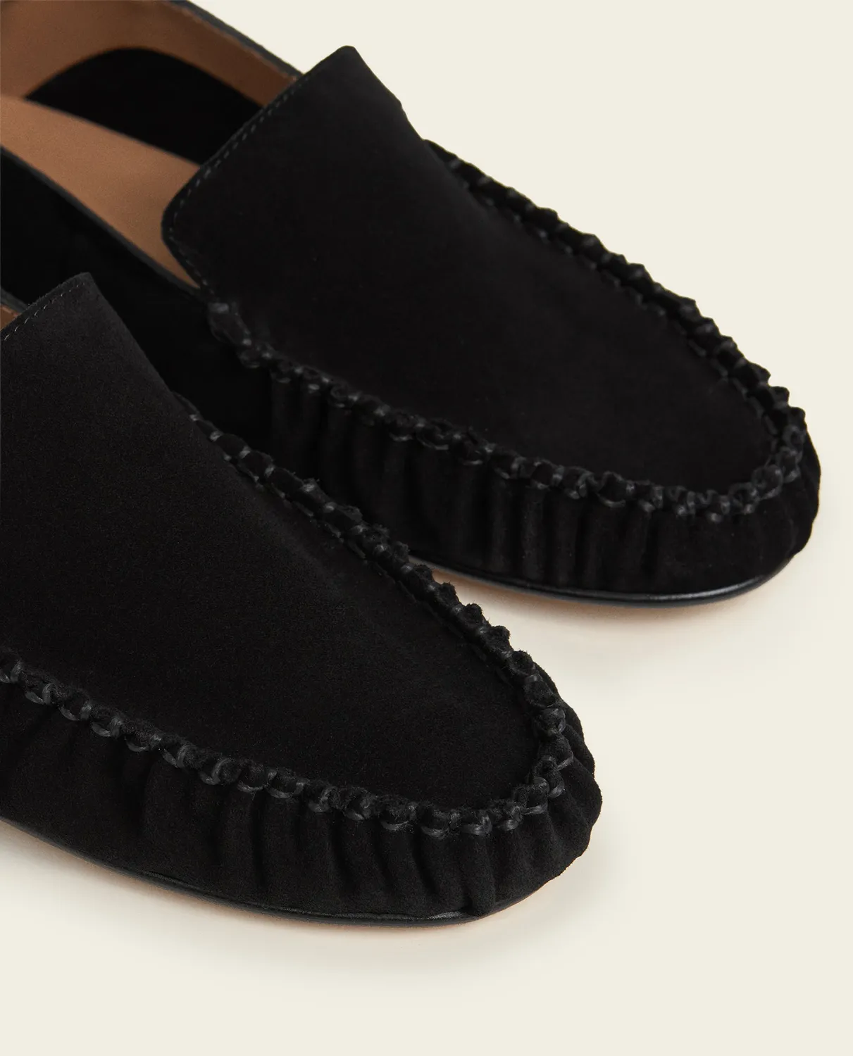Flattered Bon Bon Suede Black ballerina's zwart instapper