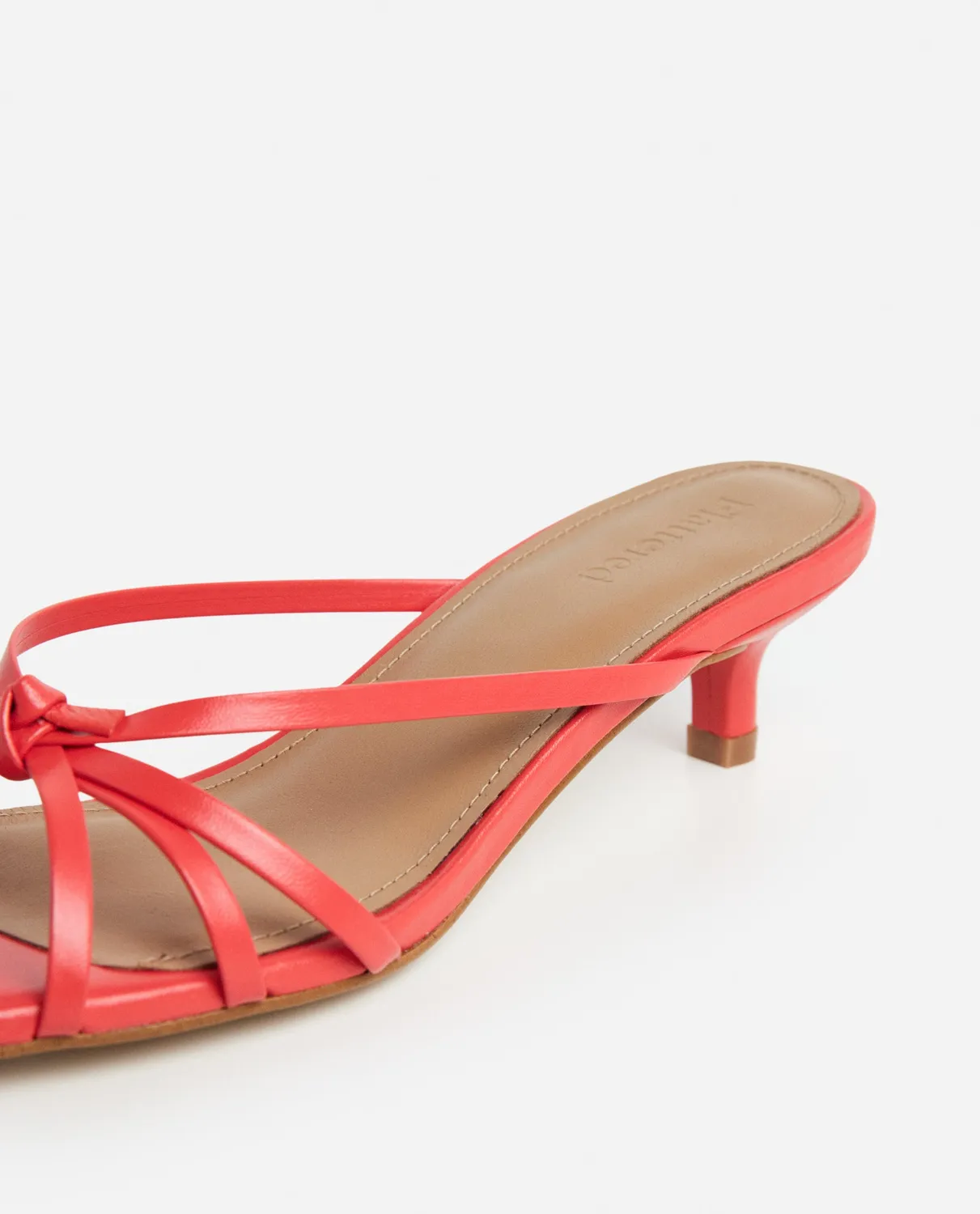 Flattered Eunisa sandaal poppy red leer kittenhak