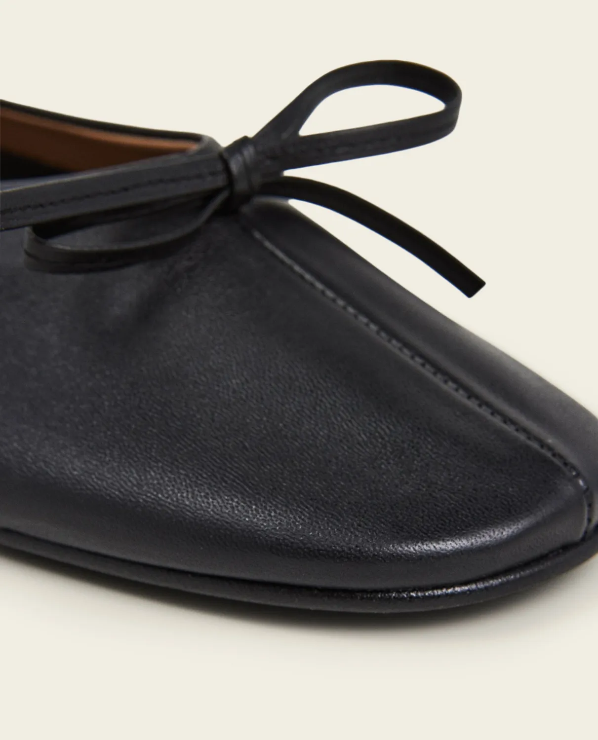 Flattered Blaise ballerina zwart leer met strik