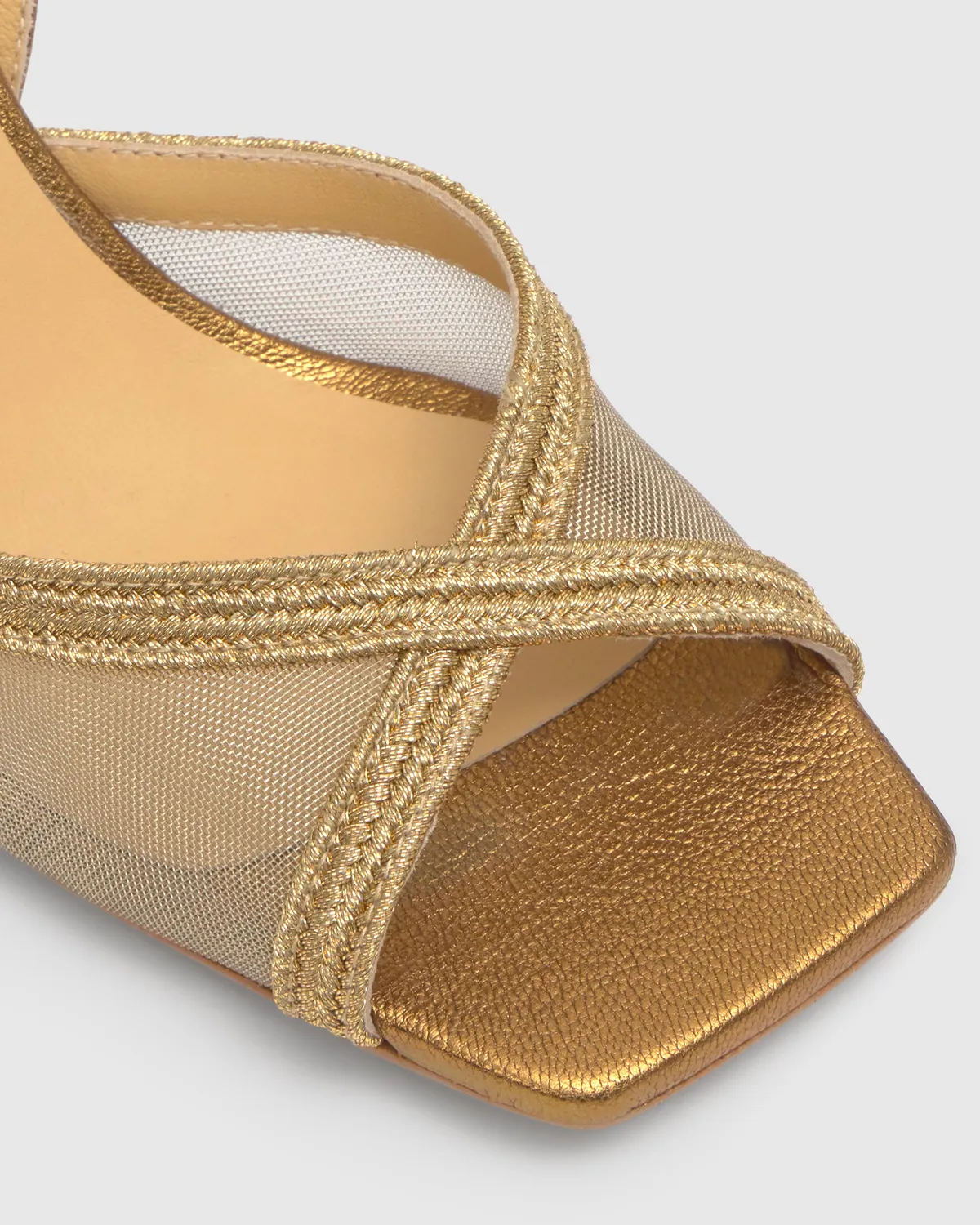 Castaner Betty 142 sleehaksandaal oudgoud metallic