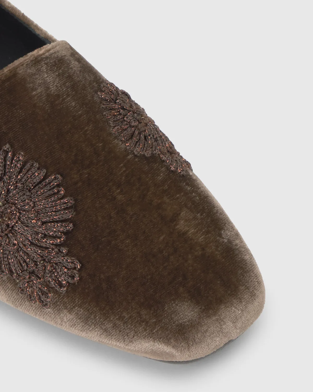 Castaner Gisele 311 instapper fluweel donkerbruin bloemen